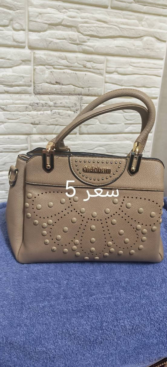 سلام عليكم 
جنطه باله جلد اصلي للبيع بااسعار مناسبة


**إذا كنت صاحب هذا الإعلان وتريد حذفه لأي سبب، رجاءا أرسل رسالة إلى الدعم الفني**