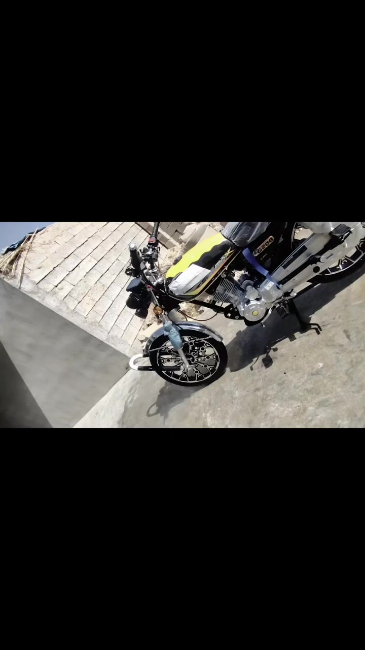 سلام عليكم دراجه نامي توبرو للبيع شلعة ومعدل فول اوراق گاملة دراجه نضيفة صار كم شهر من طلعته علئ ايدي محرك بشرط صبانه مواصلته مكاني جلولاء


**إذا كنت صاحب هذا الإعلان وتريد حذفه لأي سبب، رجاءا أرسل رسالة إلى الدعم الفني**