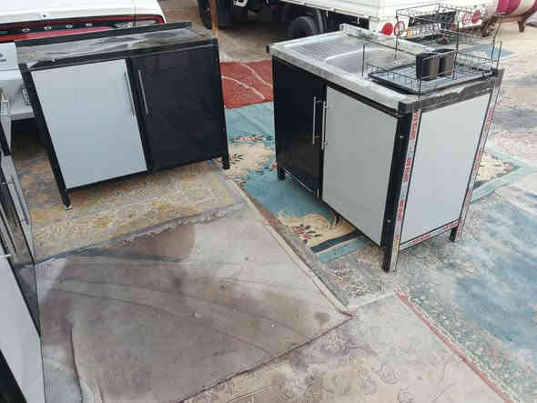 السلام وعليكم لبيع غراض كلهن جديدات وشراي يتصل على الرقم  وموجود خاص وتساب مكاني حي  اور سبع قصور شارع ابو علي يم جامع لحمزة ***********
