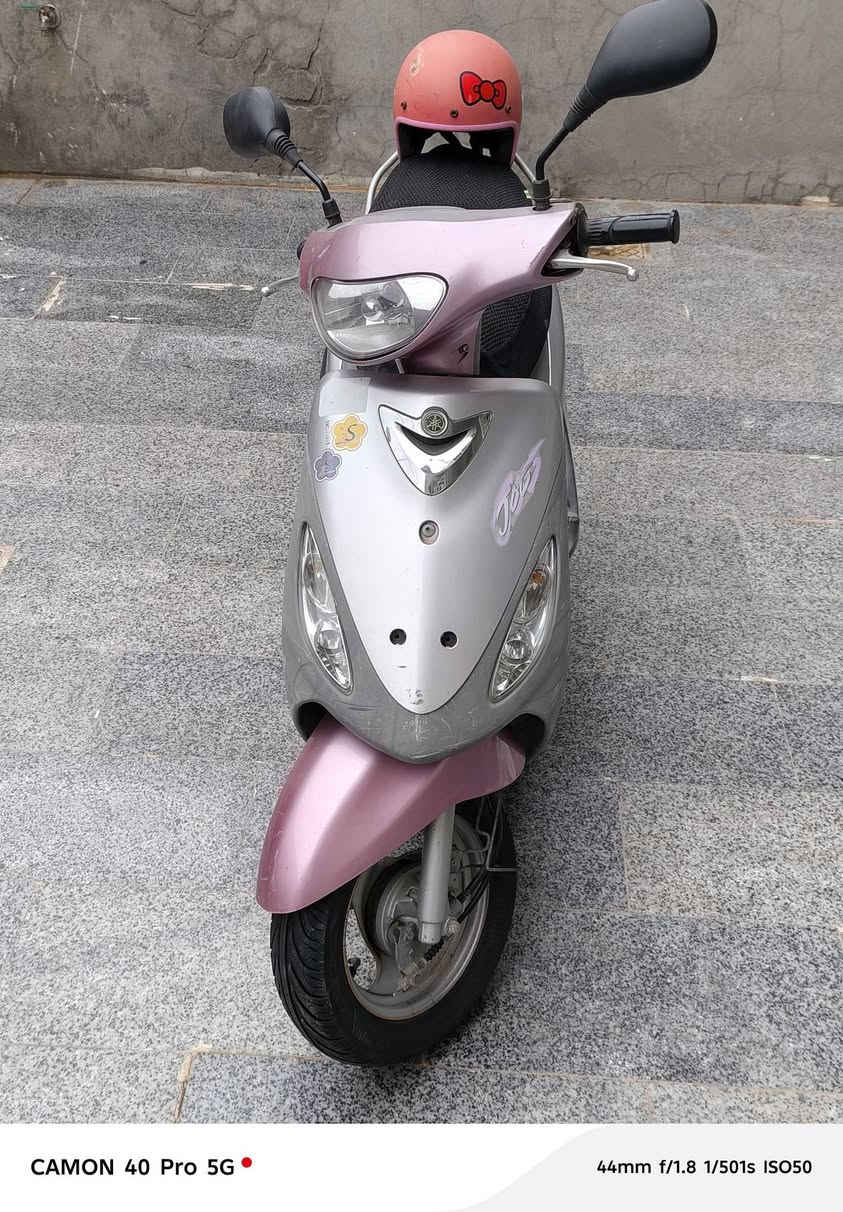 سلام عليكم للبيع ماكس منغولي لونين بلادي كلها ختم واحد ويه المكينه مال رمبه وصلها موجود مكفوله من كلشي شرط تفحص وين متريد ماشيه 47الف دراجه جديده مال جناي وبلعافيه على إلي يأخذها سعرها 775مجال كلشي بسيط
مكاني بابل مركز المدينه 
***********
