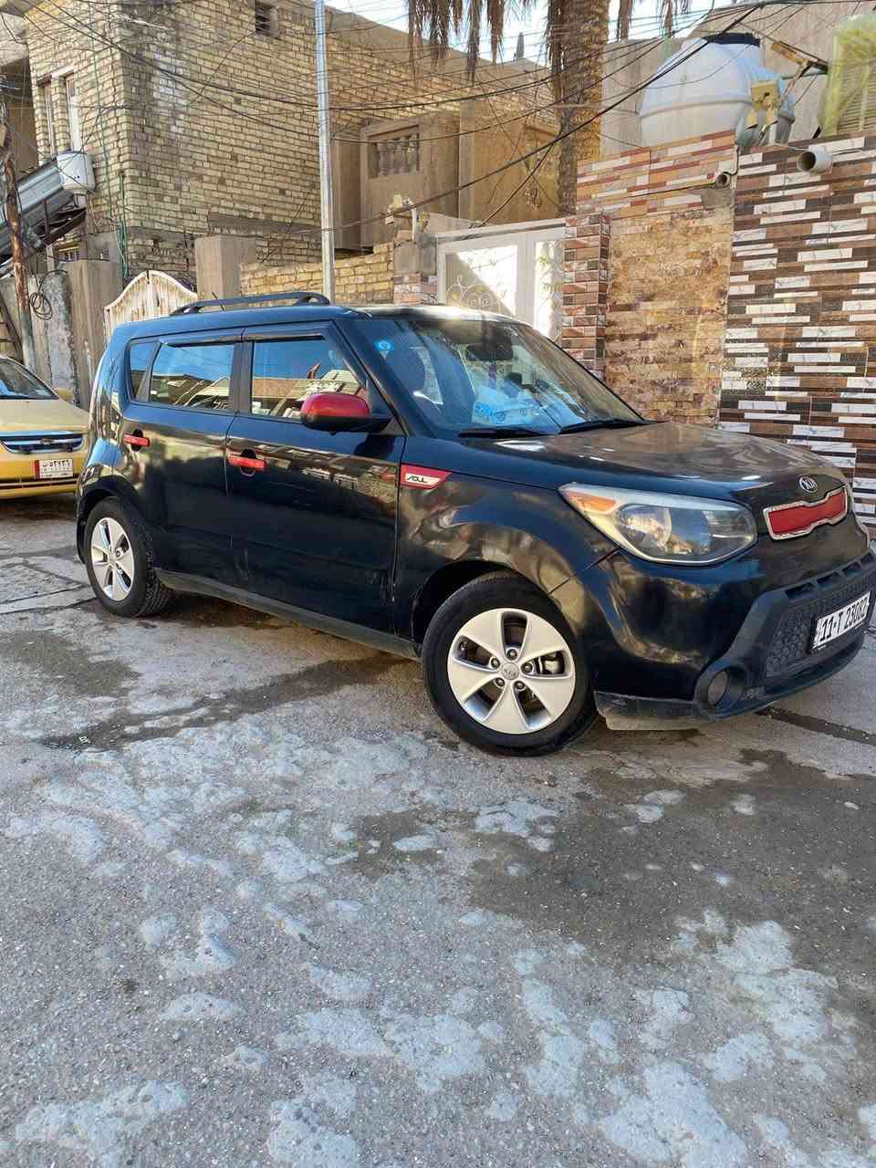 السلام عليكم
كيا صول موديل 2016 للبيع او المراوس  السيارة وارد امريكي حادثها جاملغ جهة الصدر وحافة البنيد مصلح نفسه السيارة كلها ليبل شرط سونار مكينة1600 GDI  كير AT  كفالة من الفتح والتبديل 
حدادية وتبريد وتخم تايرات وباتري ومنظومة المي والبانزين كله جديد السيارة مال جناي كاملة مكملة من كل النواحي 
المواصفات المعروفة ثلاث وضعيات قيادة ونظام اقتصادي للبانزين وتحكمات سترين وشاشة كار بلي ماشية 96 الف مايل حقيقي  
رقم بغداد بأسمي تحويل ثاني يوم سنوية لل32 
مكان السيارة بغداد الشعب السعر 88 وبيها مجال بسيط
 للاتصال ***********
