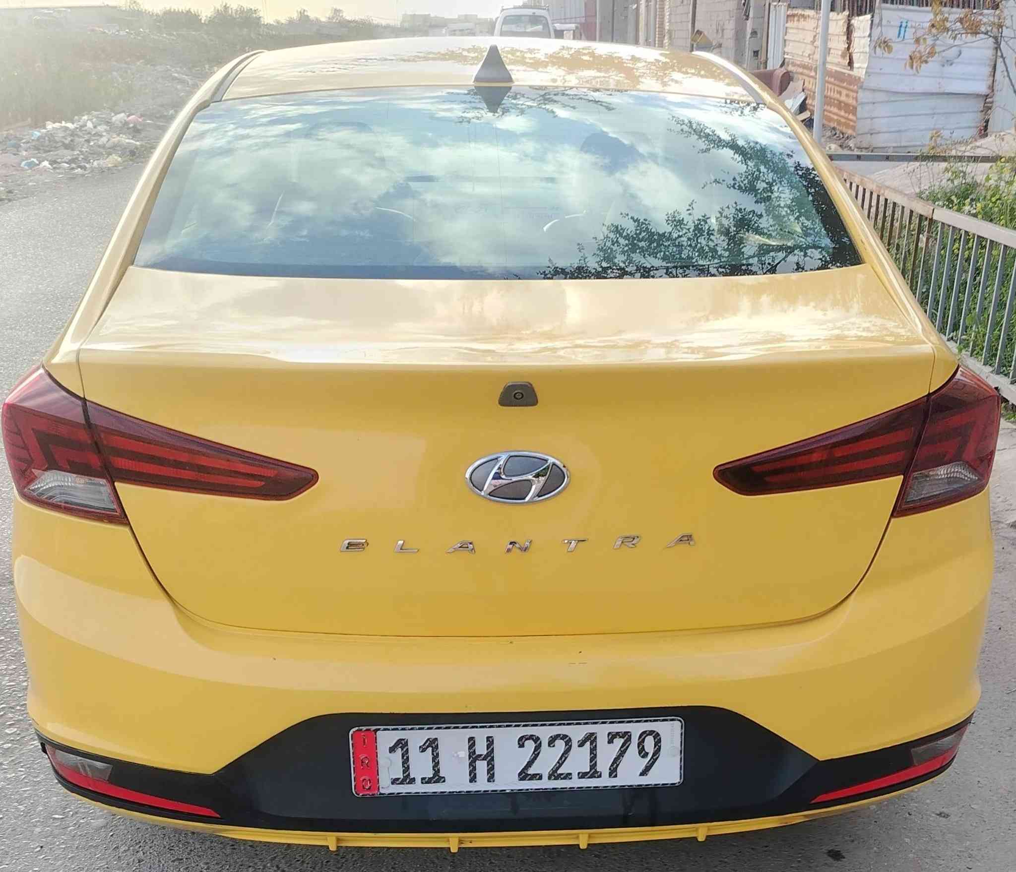 ياالله سلام عليكم
هونداي النترا  ليبل واحد السياره 

موديل 2019 وراد امريكي 

 نص فول 

تحكمات و ستيرن

حساسات بل مري

كامرا خلف السياره

 مانع انزلاق

 تحديد مسار تدفئه بلكشنات

 لايت عدسات زينون ..

حادثها كد شبر بلبنيد وحافه الجنطه

 بدون تبديل سياره ليبل واحد 

ع ايدي تبريد ثلج  صدر نص عمر  السياره شادلها منضومه غاز بس ممشغلها 🧯

 مدوشمه جلد 

مكاني بغداد الشعب  السعر ١٣٥ وبيها مجال  

☎️☎️☎️☎️☎️☎️ مقطع فيديو موجود بل منشور 

***********
