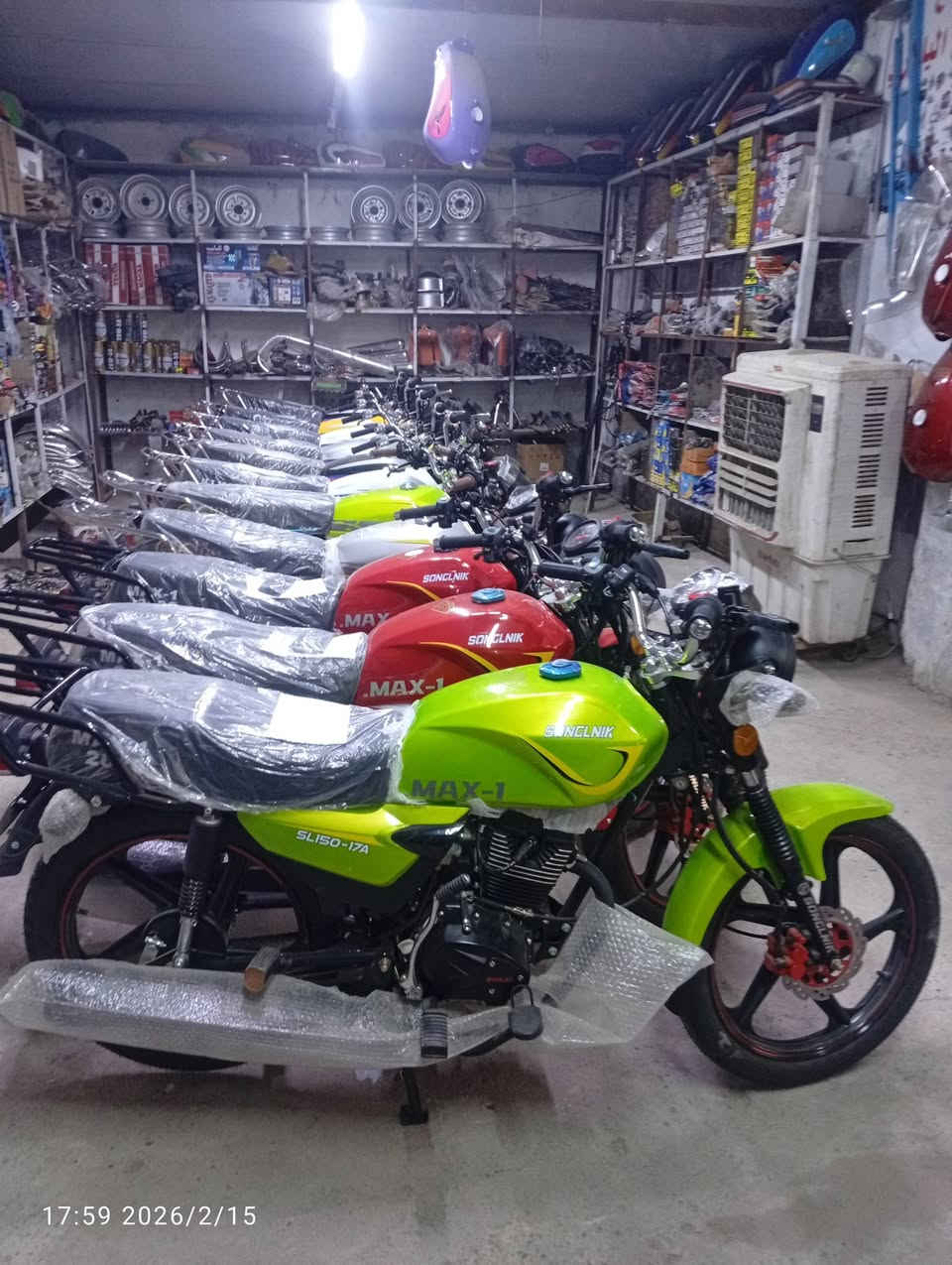 السلام عليكم درجات لبيع موديل 26اصلي وضمان 6 اشهر اوراق كاملة العنوان بابل الحمزه الغربي قرب محطة للوقود الخيكاني الرقم ***********
