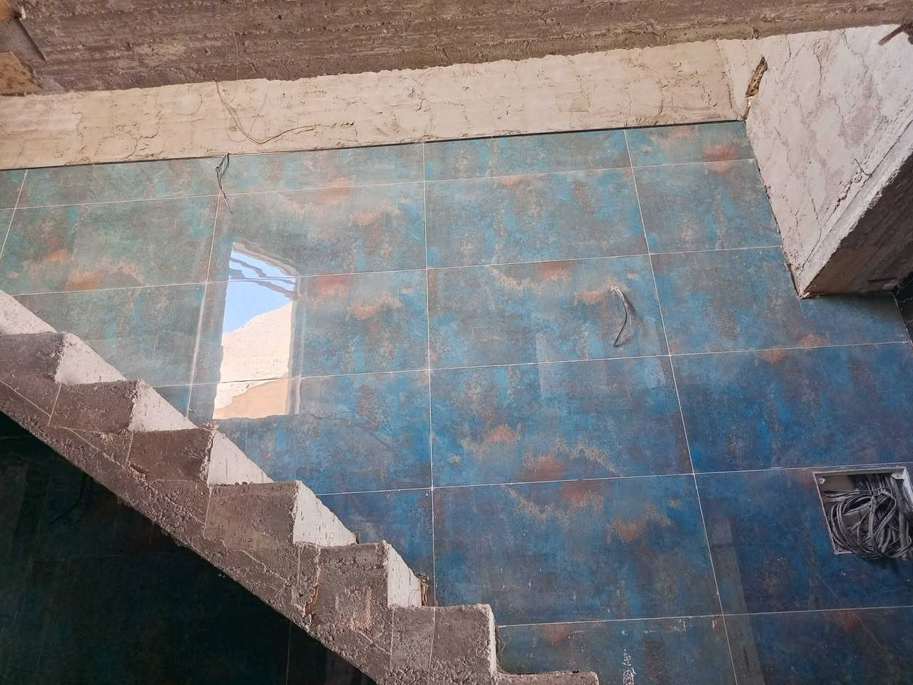 خلفه سيراميك ومرمر واجهات ودواخل شغل درجه اوله عليزر متفرغ حاليا كربلاء
***********
