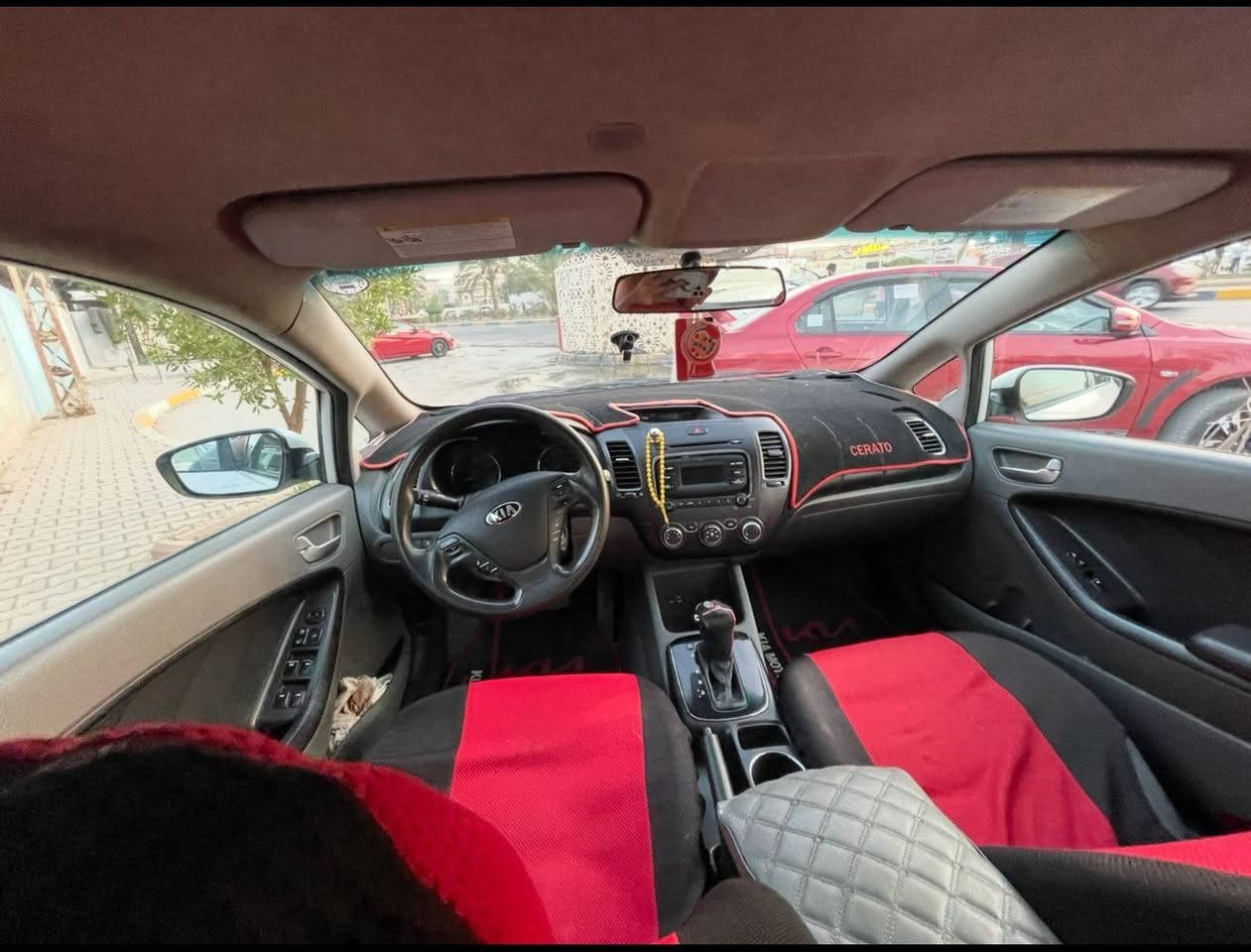 ☑️فورتي ١٧ لون ابيض رقم اربيل
☑️حادث امريكا جاملغ سائق لالغد ولاشاصي 
☑️بيه هنا طخه بالدوسه ومصبوغه  وبيه شخط بالباب خلفي موضح بالصوره 
☑️السونار قديم قبل سنتين 
☑️كير At — محرك ٢٠٠٠ دوش 
☑️ماشيه ١٥٥ 
السياره احلى من الصور بهواي 
مكاني بغداد السعر ١٢٠ وبيه مجال قليل 
 رقم الهاتف ***********
