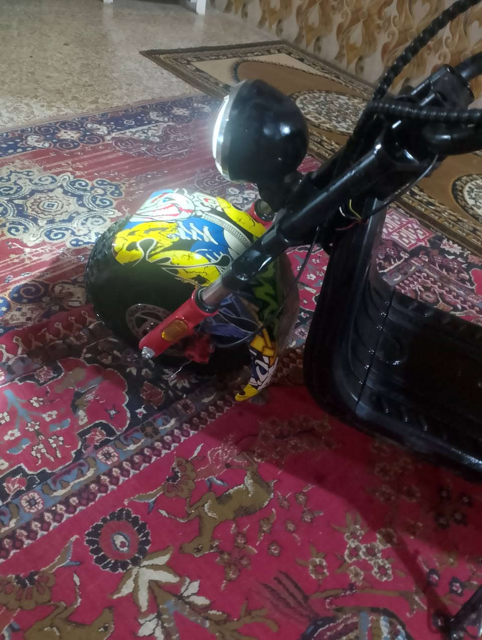 السلام عليكم دراجه ماركا كامله كلش ليت عالي ناصي اشاير سكن هورن شاشه كل شغال حساسات كامله كلش بطاريات جدد البيع السعر 375وبيها مجال بيع مستعجل رقمي *********** بي واساب
