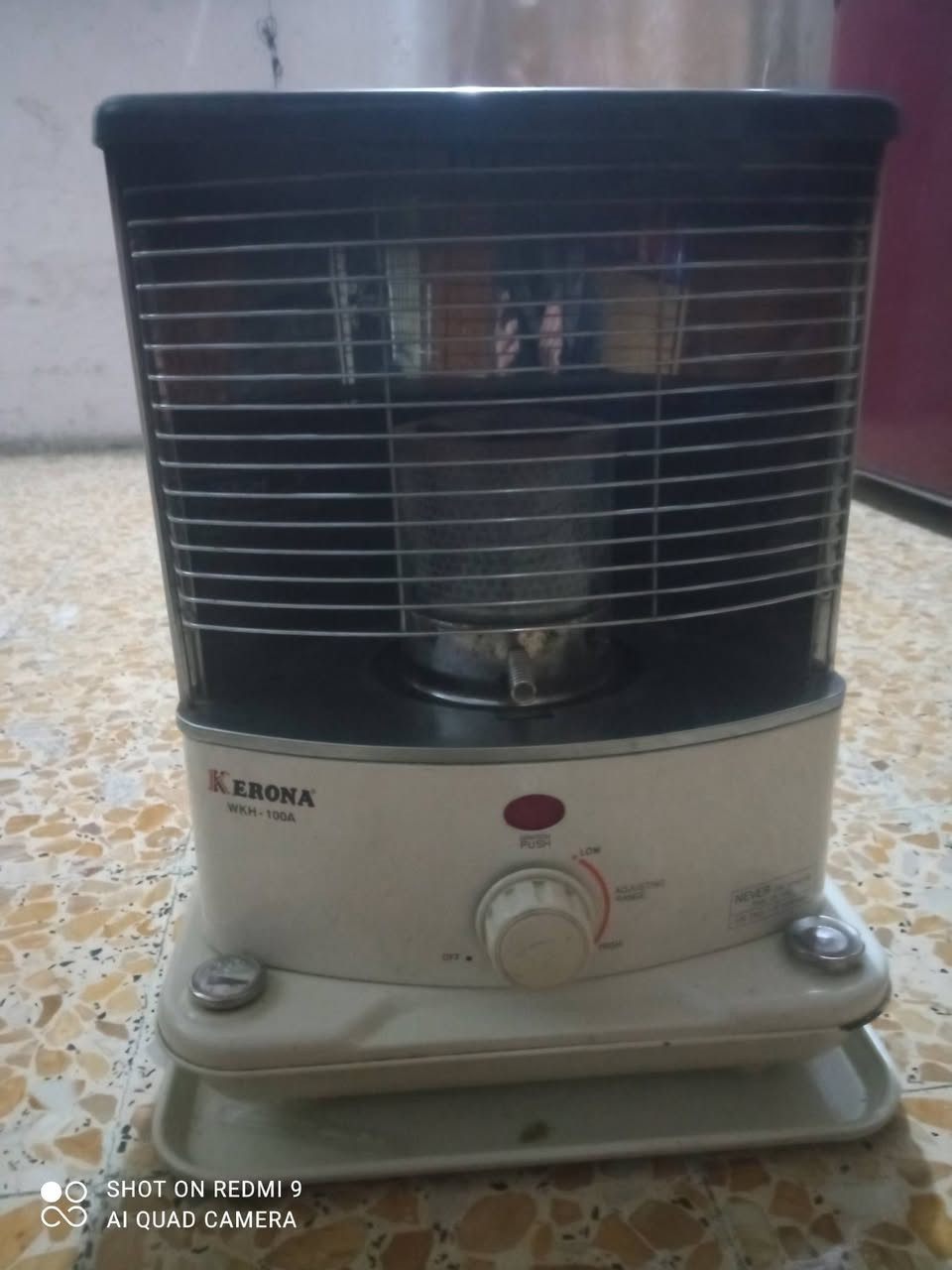 صورة اخت جديدة وياها 75لتر نفط كل هذا ابلاش75الف فقط هية بس صعوبة اشتريتها 80والله
بغداد مدينة الصدر رقمي ***********
