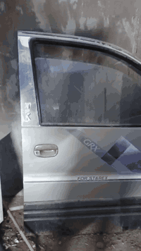 السلام عليكم باب وبنيد لبيع سعر ٥٠ قفل الباب كامل جامه وبطانه ويدات وقفاله كله شغاله بيعهن كلهن بسعر الجامه مكاني بغداد زعفرانيه ***********
