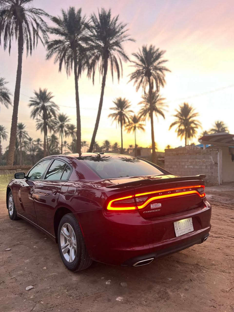 سلام عليكم دوج جارجر وردامريكي مديل 20سياره مكفوال كفاله عامه فقط بارد بل البنيد وشويه صبغ بل الجاملغ لامامي والباقي مكفوال حت شوطي ولاغودكفاله  عامه مكينه وكير واكسن علي وضع الشركه سياره جديده وستعمال شخصي ماشيه 64مايل سياره جديده مامشتغل خط الو كرزي موصفات لاكس اكست معروفه مكاني بابل السعر 227وبيه مجال رقمي *********** وسونره ويه الصور
