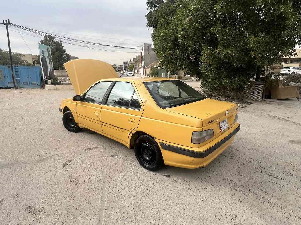 السلام عليكم
بيجو بارص موديل 2015 رقم بغداد الماني السياره لمالك واحد اني استلمتهة من لشركه محرك وكير و صدر خير من الله بيهة ضربات موضحهن بالتصوير  السعر 28
مكاني بغداد البياع
***********
