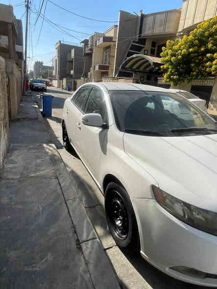 سيراتو 2011
خليجي 
حادث جاملغ امامي جهة السايق
مصبوغة عام للجمالية
محرك وكير وتبريد مكفولات
سيارة باسمي 
ستوية لحد سنه 2028
تحكمات استيرن
شاشة خلفية 
حساسات خلفية
محرك 1600
*********** واتساب،(٨٥) وبيه مجال
