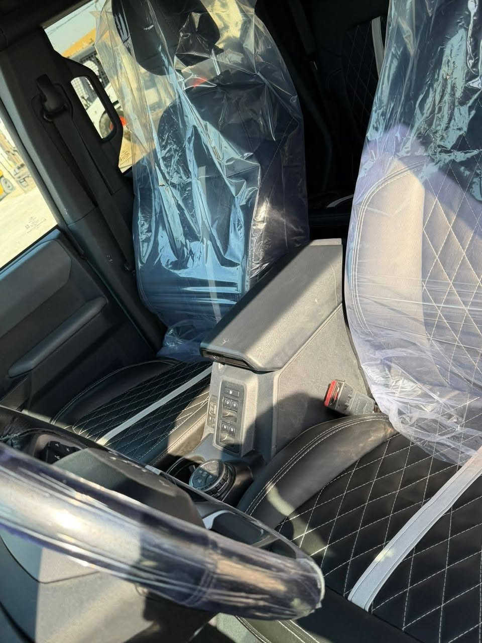 Ford Bronco 2022  
خوار هەموو بازاڕ فرۆشتنی خێرا
سێ دووگمە 
50 هەزار رۆیووە 
4 پستنە 
سەیارەکە یەک جاملغی سبوغە بەبێ ژوورێ 
باغی دەعامی بۆ دەعامی بەشەرت
گێر و مکینە کامل بەشەرت
نرخ 275 $ مجال 
شوێن هەولێر 
***********
عربی
أرخص سوق للبيع السريع
فورد برونكو 2022
ثلاث أزرار
ماشية 50 ألف
4 سلندر 
السيارة فيها ضربة واحدة مُصَبَّغة بدون دواخل
الباقي من الدعمة إلى الدعمة بحالة ممتازة
القير والمكينة بحالة ممتازة
السعر 275$ قابل للتفاوض
الموقع: أربيل
***********
