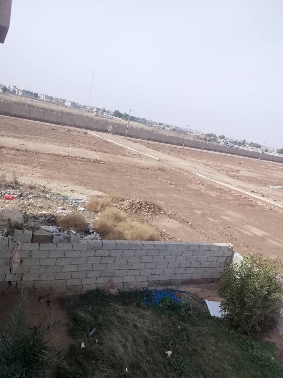 بشره ساره❤️🫶تتوفر لدينا قطع ارضي للبيع مجاور منطقه سكنيه منطقة الزوراء قرب مقبرة المسيح قرب الشارع السياحي يم منطقة السعاده متوفر مي +كهرباء + رصيف+مجاري معه كافة الخدمات السعار تبدي من 6 مليون سعر 100 متر الى 8  مليون  ومتوفر 25 مليون ومتوفر نضام اقساط بمقده نص وقساط مريح طابو صرف ماسلم ولاربع ال تاخذ سند بيدك منقطه سكنيه مسافة 100 متر مستوصف طبي كامل خدمات  لاستفسار اكثر الاتصال ع ارقام تاليه من ساعه 10صبح ل10 بليل
*********** أبو فاطمه
*********** أبو فهد
*********** منتظر العكيلي
