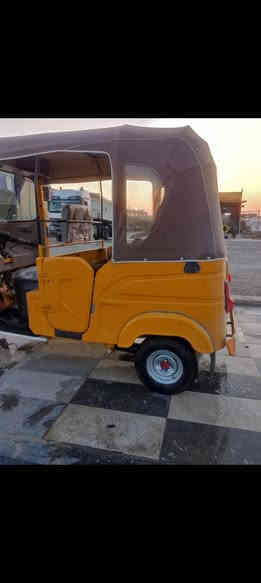 سلام عليكم تكتك البيع 22 بيه شخوط بل قد سعر 8200 وبيه مجال
المكان قلعه سكر ***********
