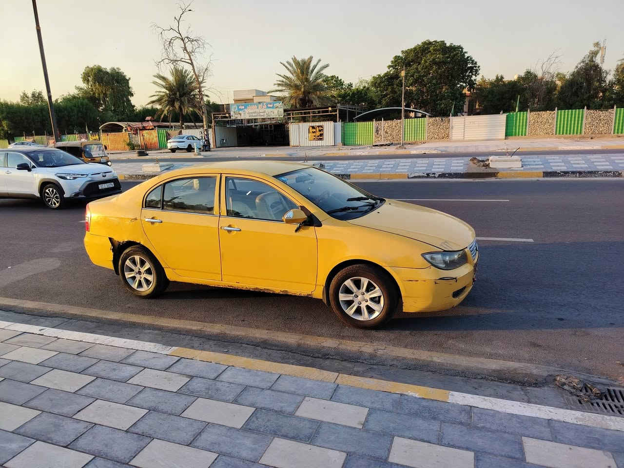 سياره ليفان 620  محور كورلا كير ومحرك  بكاتشو السعر 45. بيه مجال ها تف ***********.    مكان بغداد الرضافه

