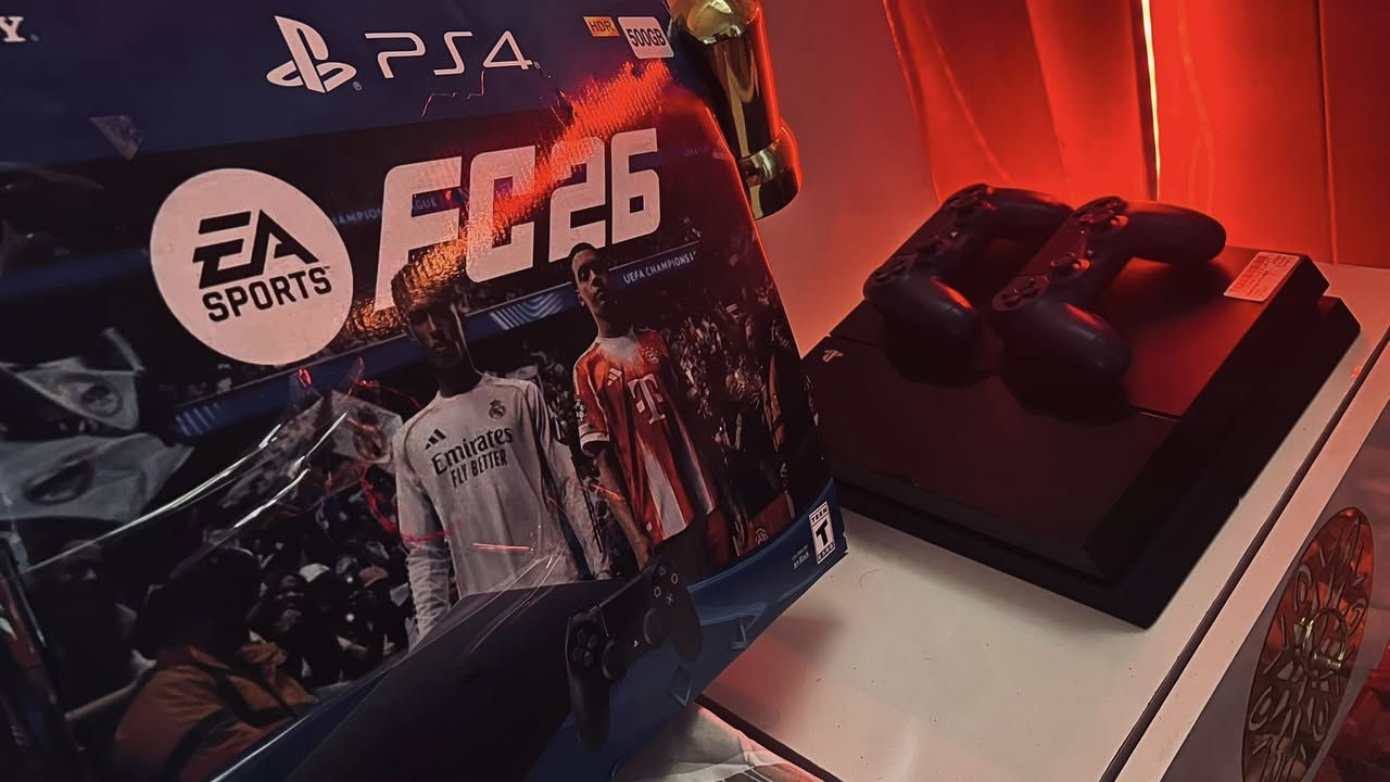 📢 للبيع PlayStation 4 FAT مهكر بحالة ممتازة

✅ المواصفات:
🎮 جهاز PS4 FAT مهكر (يشغل ألعاب بدون أقراص)
🎮 عدد (2) يد تحكم أصلية
💾 ذاكرة 500GB
🔥 داخله ألعاب قوية مثل:

* GTA V
* Call of Duty
* وألعاب ثانية جاهزة للعب

💯 الجهاز نظيف وجاهز مباشرة الطبقة الجوة مفتوحة للتنضيف فقط اما الطبقة الفوك ممفتوحة اي يعني الجهاز ممفتوح كما موضح في الصور 

💰 السعر:280 وقابل للنقاش البسيط
📍 الموقع: مدينة الصدر

📞 للتواصل: ***********
📲 واتساب متوفر
