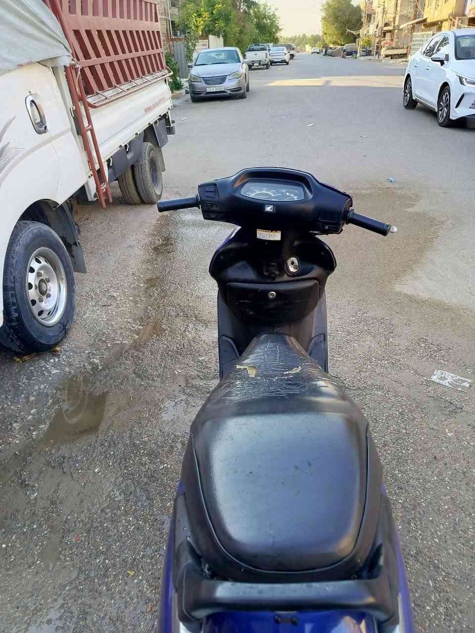 السلام عليكم دراجة اسبيسي للبيع مكان بغداد الحرية محتاج واريد ابيع رقم ***********
