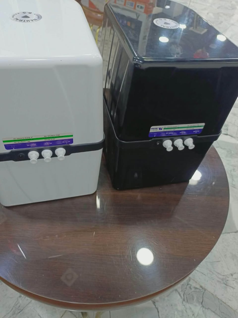 � عرض خاص لمدة أسبوع فقط على منظومات RO المنزلية 💧

منظومات تنقية المياه المنزلية (RO) متعددة المراحل، تعمل على إزالة الأملاح والشوائب والروائح غير المرغوبة، وتمنحك ماءً نقياً وصحياً للشرب والطبخ يومياً.

✅ تنقية عالية الكفاءة
✅ خزان حفظ للماء النقي
✅ فلتر قاعدي pH 8.5 لتحسين جودة المياه
✅ مناسبة للمنازل والمكاتب
✅ تبديل فلاتر لجميع الأنواع
✅ صيانة موقعيّة (نجيك للبيت)
✅ توصيل إلى جميع محافظات العراق

🎉 عرض خاص لمدة أسبوع فقط
أسعار مميزة مع خدمة تركيب وصيانة احترافية.

📍 العنوان: كربلاء – طويريج – الطنبي
📞 ***********

حسن لفلاتر الماء المنزلية
بيع • تركيب • صيانة • تبديل فلاتر • توصيل لجميع العراق 🤍
