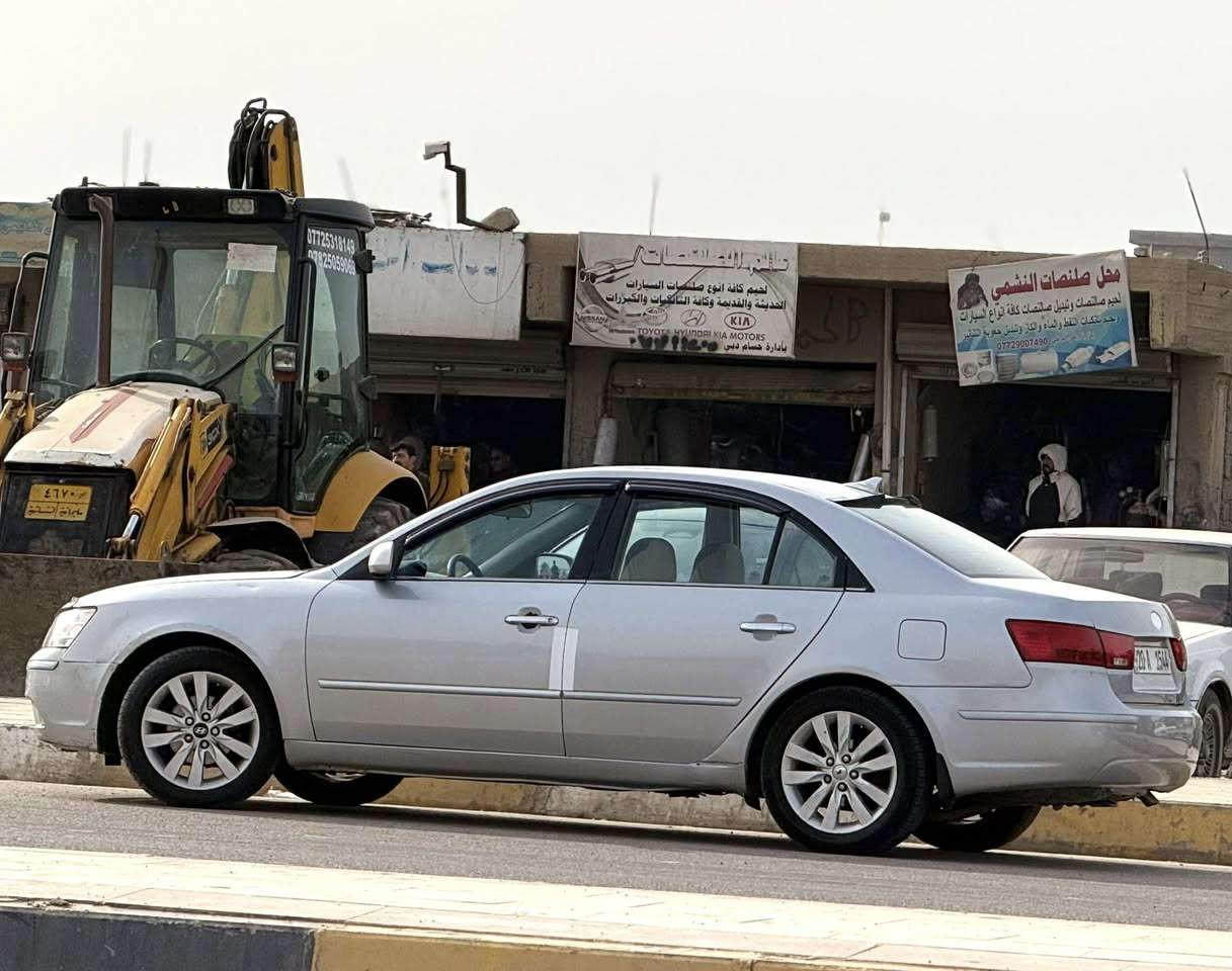 السلام عليكم سوناته 2010 رقم ديالى الجديد محرك 2400 دوش الصبغ واضح بالسونار مكانه ديالى 
السعر 88 بها مجال بصيط شوف السونار واتصل 
***********
