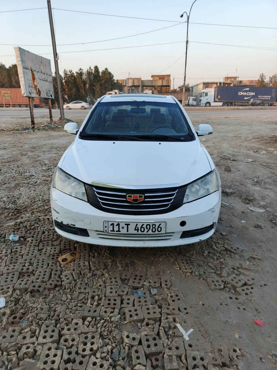 السلام عليكم ورحمة الله وبركاته 
بيع مستعجل 
امكراند موديل 13 مكينه وكير حداديه تبريد سياره جاهزة بيها جاملغ امامي امدل فقط رقم بغداد دولي شرط تحويل مكاني بغداد السعر 53 وبيها مجال تواصل عل واتساب *********** او انتصال تحياتي للجميع
