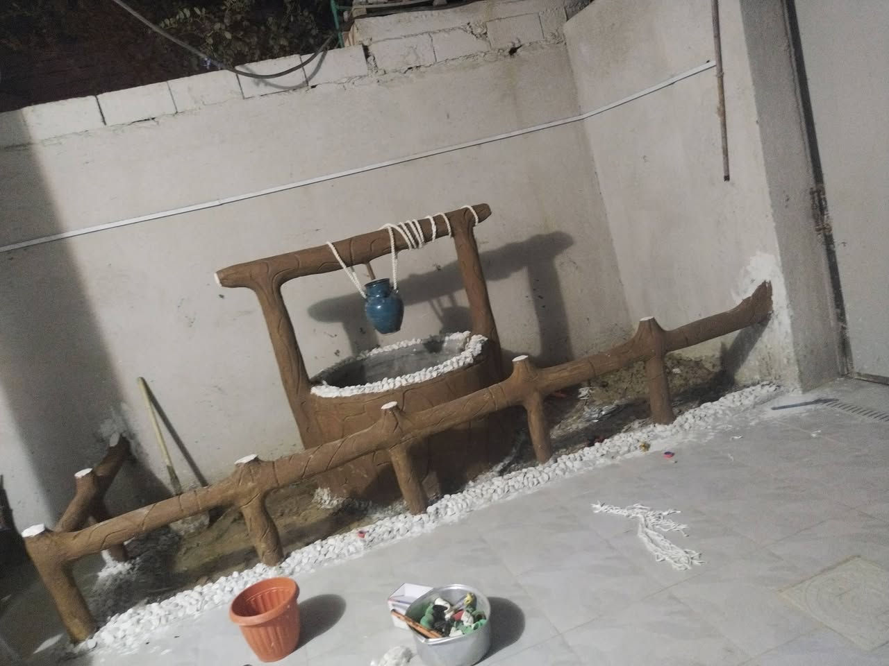 السلام عليكم شغل محجر حدايق من انواع ديكورات الحدائق بسعار مناسبه جداً المكان البصره اتصال عل رقم ***********
