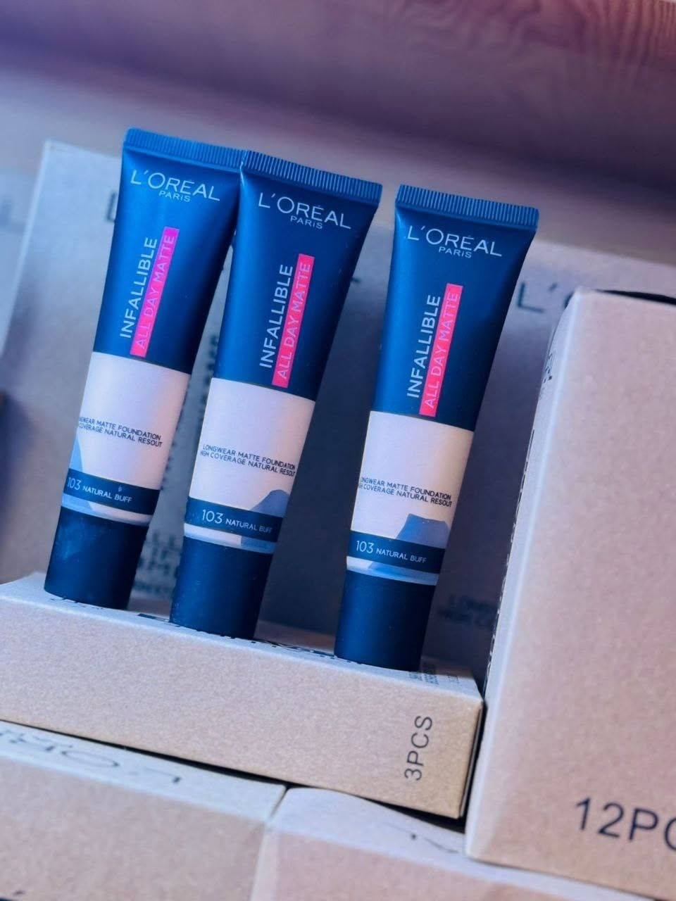 المرجع: 1000029555.jpg

​كريم الأساس إنفاليبل (L'Oréal Infallible All Day Matte)
 تغطية عالية تدوم طويلاً بلمسة مطفية (Matte) تضمن لكِ مظهراً طبيعياً ومثالياً طوال اليوم.
 وزعي كمية مناسبة على الوجه وامزجيها جيداً للحصول على بشرة موحدة وخالية من العيوب.
#بوتيك_الفراشة #اكسبلور#مكياج


**إذا كنت صاحب هذا الإعلان وتريد حذفه لأي سبب، رجاءا أرسل رسالة إلى الدعم الفني**