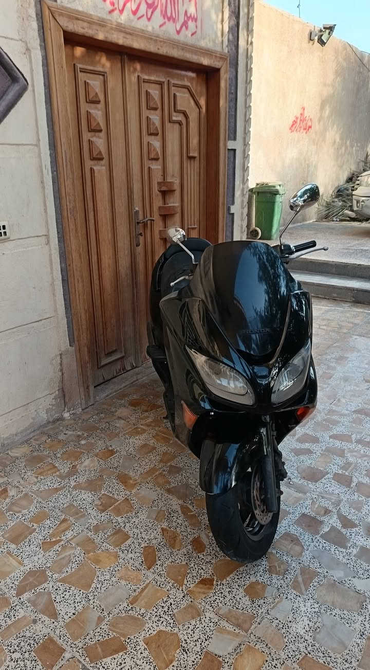 فورزه صفر 9 كرستال ٧كير اربعه تحويلات مكينه برغي مامفتوح بيها ناعمه شعله معدل كهربائيات كلها شغاله 
الشراي يتصل السعر ٨٥٠ العنوان بغداد 
***********
