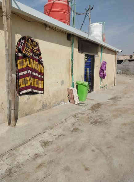 دار سكن للبيع زراعي المساحه١٧٥ يتكون من غرفتين و هول و مطبخ و دوانيه وصحيات السقف سندويج المكان شط العرب التنومه  السعر بـ12مليون خابرني على الرصيد اتصال على هذا الرقم‪***********‬‏ او واتساب
