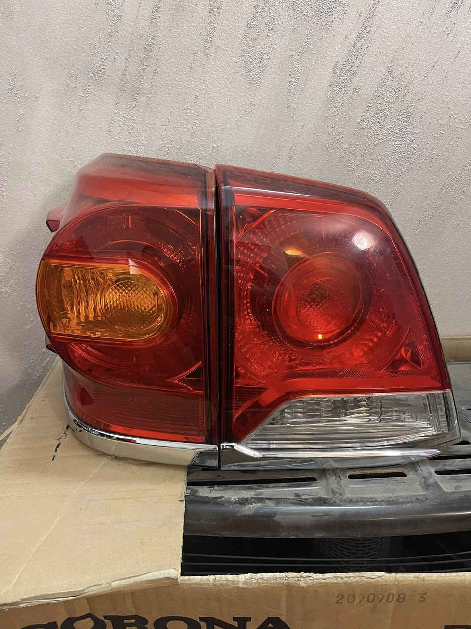 السلام عليكم ، بك لايت لاندكروزر يرهم من ٢٠٠٨ الى ٢٠١٥ النوع صيني نوع جيد مستعملات تخم كامل السعر ١٥٠  الف  أبيعهن كلهن مو اجزاء اللي تفيده مكاني بغداد. ***********
