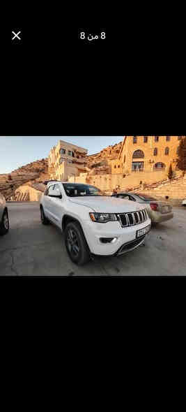 جيب كراند شيروكي 2017 كلين تايتل 🇺🇸🇺🇸
ممشى السيارة 120 وقابل للزيادة

المواصفات :-
 1-بصمة تشغيل
2-شاشة صغيرة
 3-كامرة خلفية
4-حساسات خلفية
5-مانع اصطدام خلفي(بريك الطوارئ)
6-ثلاث وضعيات قيادة (عادي،اقتصادي،سبورت)
7-شفتات للقيادة الرياضية بالستيرن
 8-دخول ذكي باب السائق والراكب وجام اوتوماتيك
9- دفع رباعي 4×4 
10-تسخين المرايا الجانبية وغيرها من المواصفات

السيارة استخدام اعتيادي (مال بيت) وجاهزة من كلشي وهزة َسنوية كاملة وبالواقع احلى من الصور ونصبتها كلش حلوة ونظيفة وبيها 2 سونار ورقم سليمانية.. السعر 237  ورقة وبيها مجال 

للمزيد من التفاصيل *********** واتساب  

مكان السيارة الحمدانية/نينوى او أربيل
