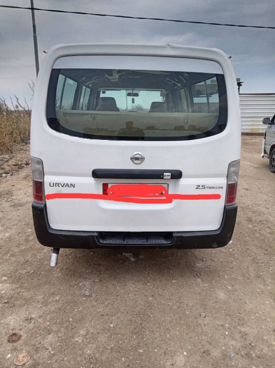 السلام عليكم رخصه الادمن نيسان 2010 رقم بغداد انجليزي سياره كما موضح باسمي بالصور ما عداه الصفحه الطويله والجنطه وباب سلايت بس صبغ بيه طخه ومعمره على البارد جوا السجه بلون الاحمر هاي ضربتها وفوق السكه هذا بس صبغ بدون ضربه  ومعمره هلالات الاربعه مصفره هيئه وغرامات كير مكينه اكسل خير من الله مكاني الشرطه الخامسه قليل متواجد على الفيسبوك الرقم ***********
السعر 127 وبيها مجال
