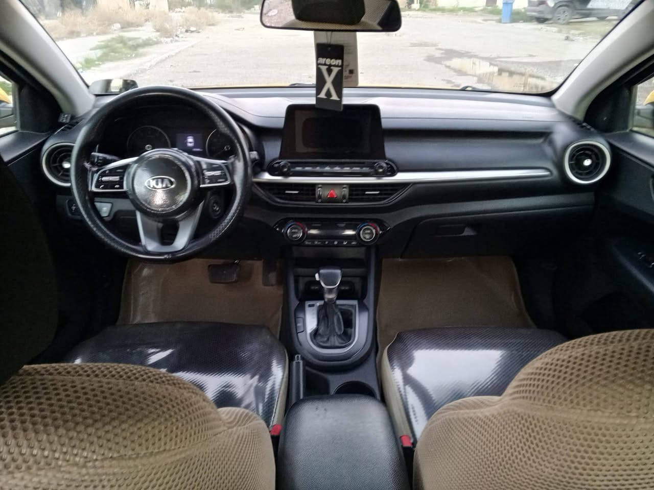 م عليكم فورتي 2019 وارد امريكي  ابغداد كير وميكنه جدد مكينه 2000 دوش  كير ايتي تخم تاير صدر امامي وخلفي حسسات امامي وخلفي رادار وتحكمات شاشه صوق ابلي منضومه زنون منضومه غاز هيئه مصفرة سنويه لل27اخوان السياره بيهه جاملق امبدل وضربيته شطح بل لغد البنيد نفسه ومعدل ليبل واحد وتبريد وتدفئه اخوان السياره بدون معجون السيياره احلى من الصور   السعر 118 بيهه مجال     العنوان بغداد البياع    رقم الهاتف ***********
