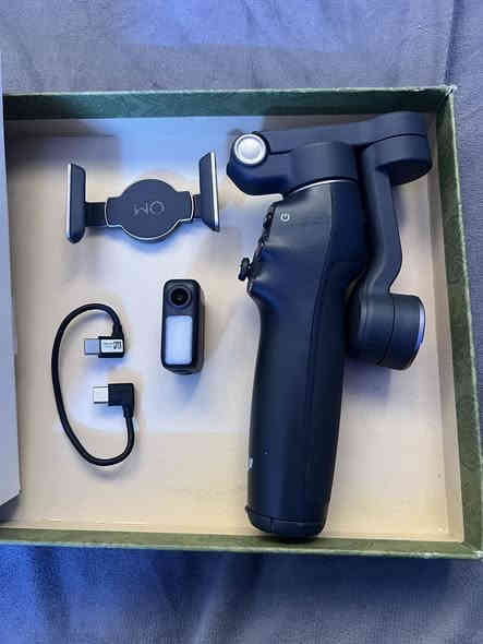 اوزمو موبايل 7 برو
اوزمو dji7 برو 
استعمال بسيط كلش جبتة علمود اصور سفراتي ومافادني لان ماعرفلة وماعندي وقت اتعلم عليه استعمالة بالزايد متتخطى ال5 مرات نظيف كلش كلش اذا اخذتة بعتبار ماخذ جديد 
مكاني بغداد 
واتساب ***********
