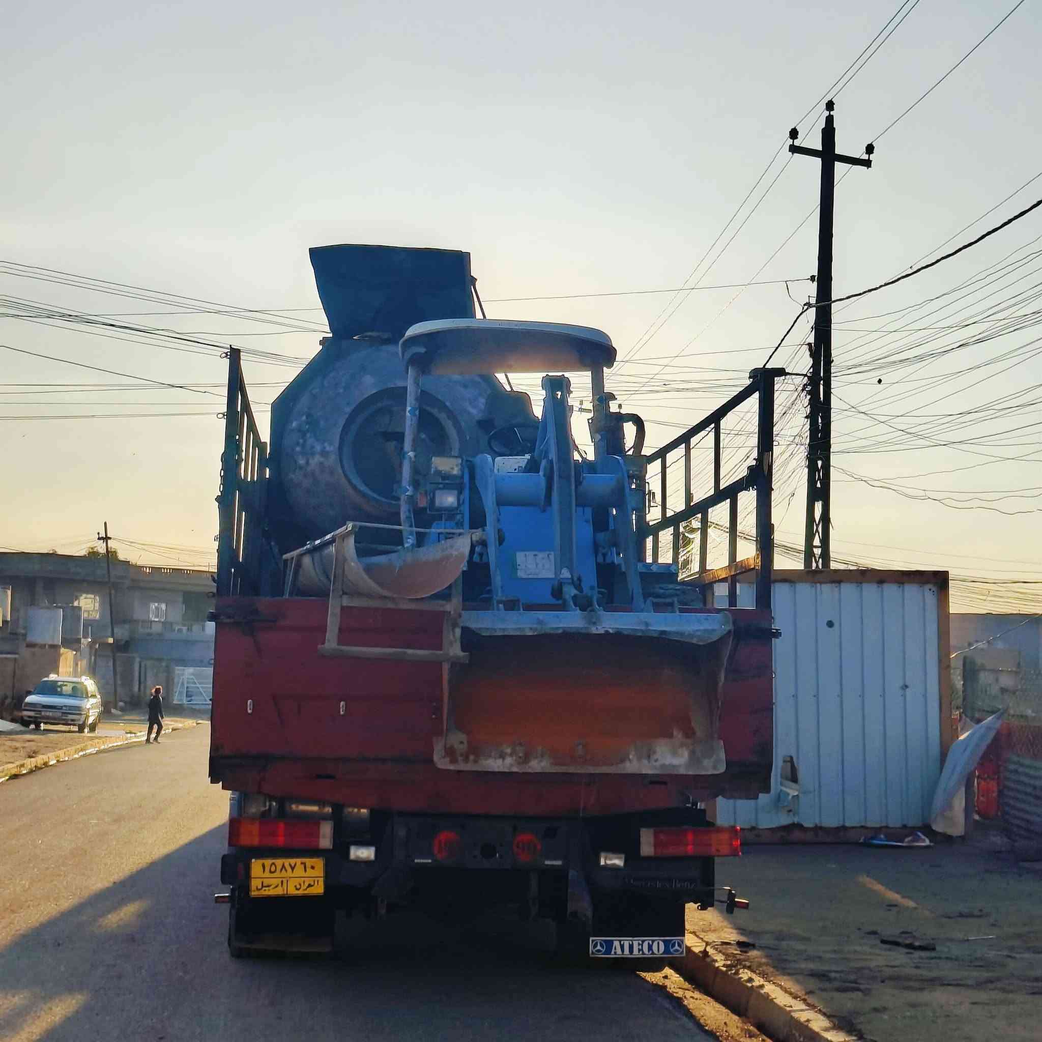 🚚 مرسيدس أتيكو (دمعة) للبيع
 الموديل: 2005
 الحجم / الفئة: فحل (8 براغي)
 المحرك: 4 بساتن
 طول البودي: 6.5 متر (ستة ونص)
 التبريد: شغال ثلج ❄️
 الوضع القانوني: السيارة باسمي، الرقم جديد والسنوية جاهزة.
📝 ملاحظة:
السيارة بنظافة ممتازة وجاهزة للشغل مباشرة. للمهتمين بالطلب أو الاستفسار عن السعر، يرجى التواصل على الخاص أو الاتصال. ***********
***********
