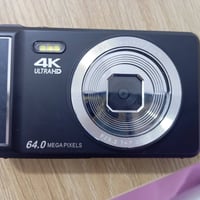 كاميرا ديجيتال • جديدة • ٦٤ ميجابكسل