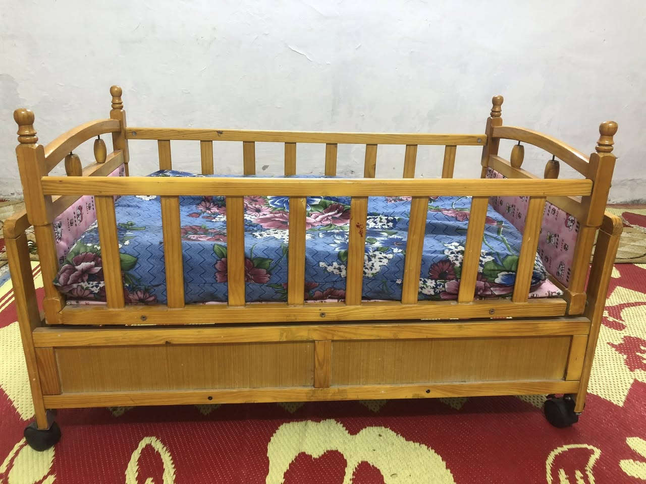 كاروك طفل 40 نضيف وبي مجال
***********
