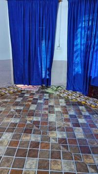قرب ساحة الطف • ٣٠٠م • غرفتين