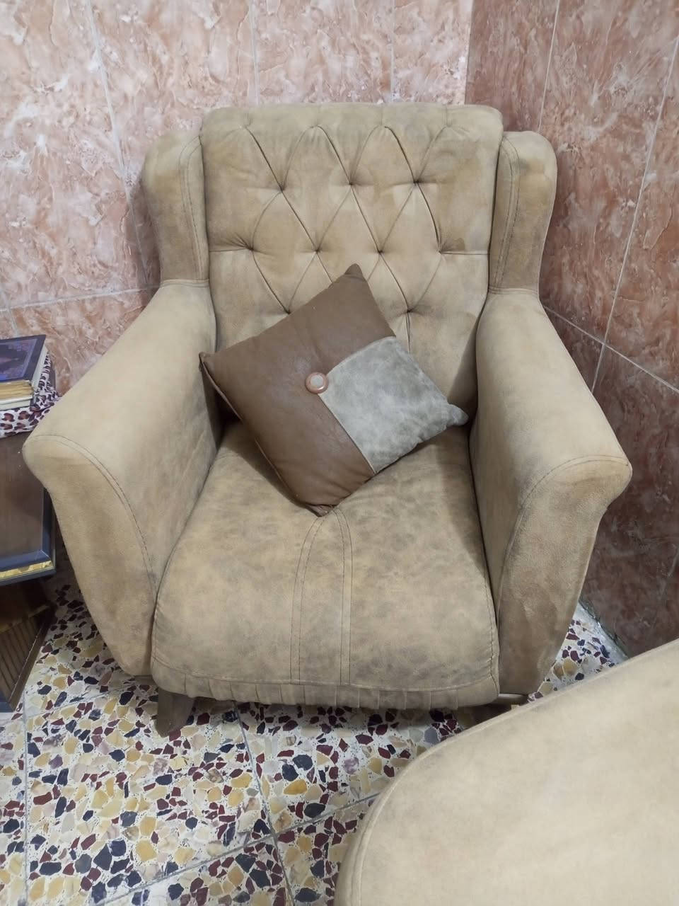 غراض منزلية بحالة جيدة بسبب صغر المكان .. بغداد  البلديات
التواصل فقط عبر الموبايل و خدمة الواتس
***********
