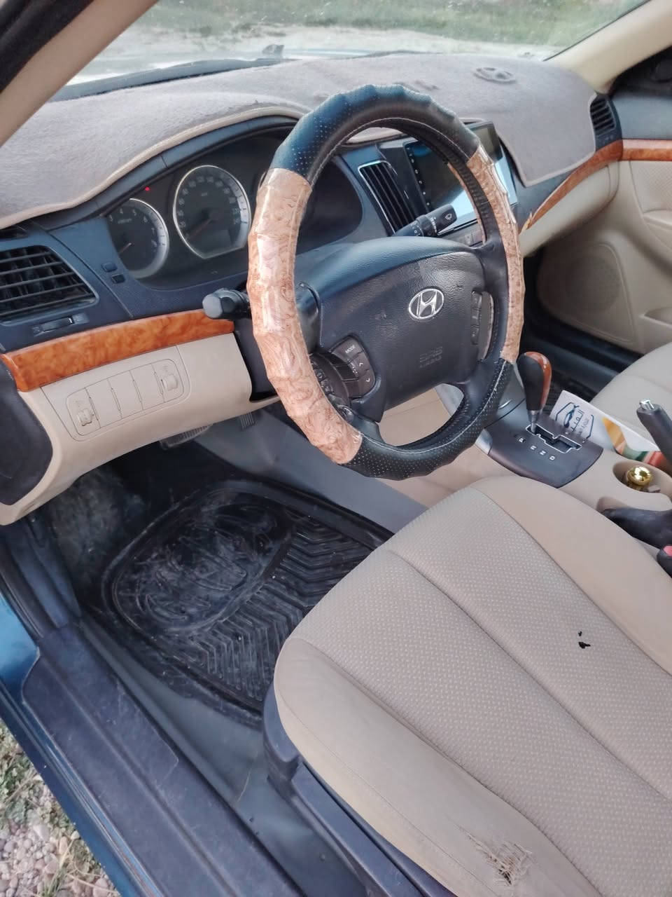 السلام وعليكم سوناتا مقدس 2009 وارد خليجي البيع بيهه 3 قطع صبغ بدون داخل سبب الصبغ جراد رقم الهاتف *********** + *********** مكان السياره بغداد المشاهده السعر 98 مكينه 2400 دوش
