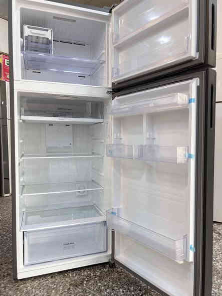 ثلاجة سامسونك حجم 22 قدم انفيرتر اقتصادية نسبة النظافة 98% جديدة جداً شرط التجميد ولبروده العنوان الدورة حي الصحة  ***********  يوجد توصيل
