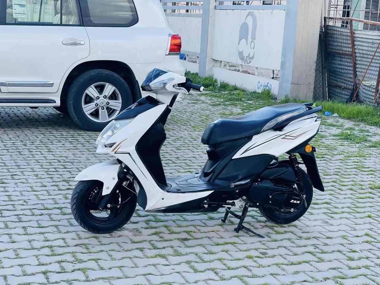 دراجة ماكس سكنس S دبل واحد ياباني  اصلي شركة ZKHزيرو دراجة اخو سفر محرك ما مفتوح لا صرف لابخار صوط كاتم فوول نشط
كهربائيات كامل شغال نكرة سلف
دشبول الكتروني كولة شغال
كفر بيلادي بدون كسر
تايارات جديد بريكات بل مكان
دراجة مابي اي نقص ماشاالله سفر
سعر 600
رقم موبايل ***********
عنوان كركوك شورجە یم مطعم حمة ناصر
