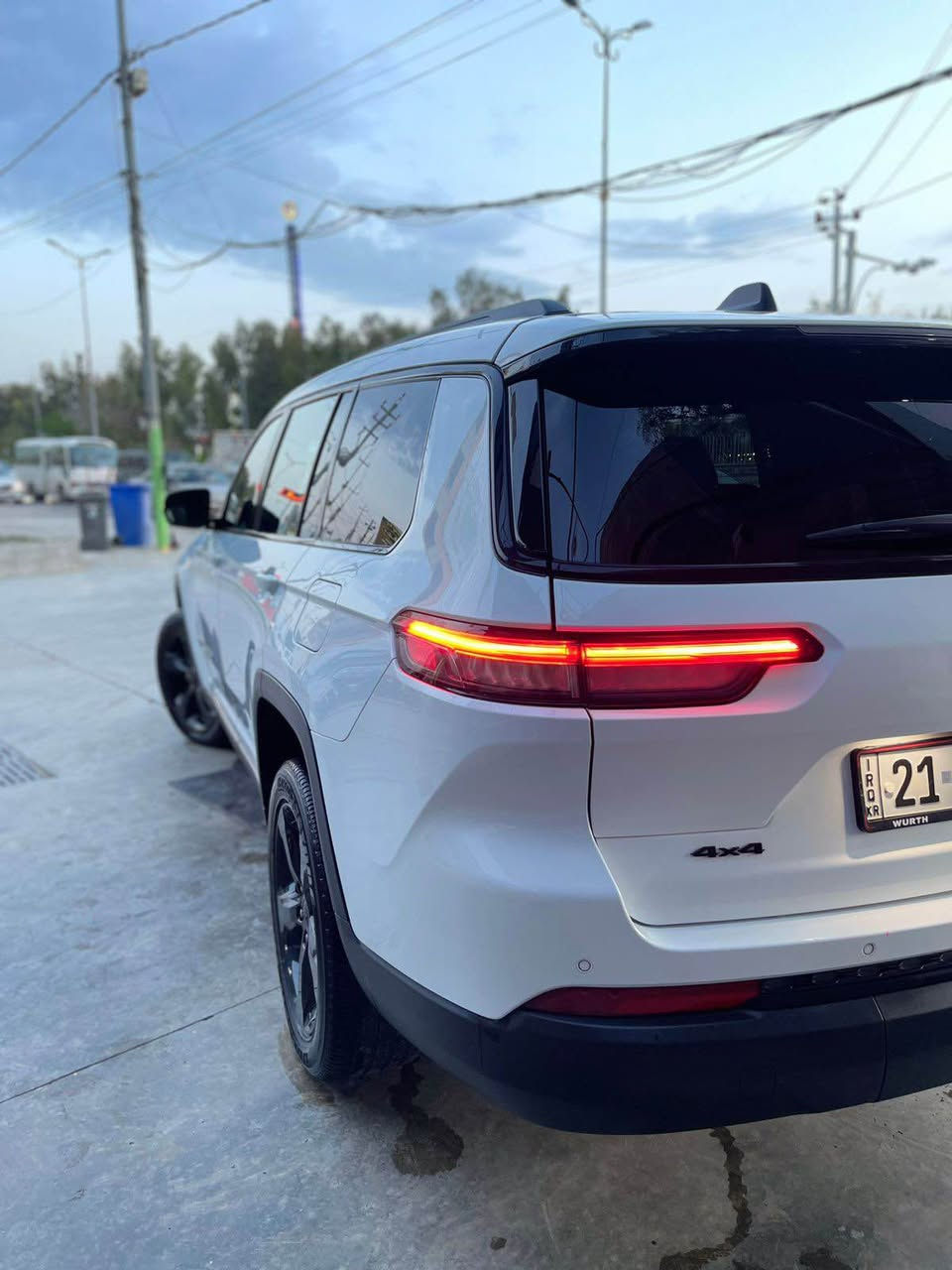 JEEP GRAND CHEROKEE    2023

L   ALATTITUDE 4×4    
ده‌بڵ ئه‌كسل قەپات مواصفات  بلاك توب سڵایدیشه‌

20,000 mil ڕۆیشتن  ته‌نها

فول مواسفات بلاك تۆپ ویل و ئاوێنه‌ بیلاد ڕه‌ش سڵایدیشه‌ ئه‌و جۆره‌یان سڵایدی كه‌مه‌ 

٧ كورسی فی ئای پیه‌ جۆره‌ مه‌رغوبه‌كه‌یه‌
ته‌نها دوو ده‌رگای لای سه‌كن بۆیاخه‌ ✔
ئێرباگ بیلادیه‌
سارد و شوخت به‌شه‌رت هه‌یكه‌لی زۆر جوانه‌ 

وێنەی لێدران دانراوه‌  ➡
نمونە لەجوانی ➯
‌ پێش و پشت كه‌پس  ته‌نانه‌ت ده‌عمیش بۆیاخ نیه‌ به‌شه‌رت هه‌موو شتێك هیج مه‌سروفی تێدا نییه‌‌ 

‌ ڕه‌قه‌م كراوه‌
ڕه‌قه‌م سلێمانیه‌‌

313$
تكایه‌ تكایه‌ موشته‌ری نیت كه‌ ‌ په‌یوه‌ندی مه‌كه‌ ‌ 
***********

------

 4*4 جيب 2023 التتیود امريكي 

فول مواصفات التتيود بلاك توب 
٧ كرسي شكل VIP  معروفة  حتئ سلايد موجود 

انضف جيب امريكي 

حادثه فقط  بابین جهه‌ سكن مصبخ 

صور الحادث مرفقة 

مكفولة حتئ دعمياد بلادي بشرط 

كير محرك  مكفول 

السيارة كلش جديدة اي نقص مابية بحالة الزيرو

ماشية 20 الف 

و رقم سليمانية سنویه‌ جدید حتى 2030
سعر 313$ مجال
رقم  موبایل و واتس اب موجود 
*********** السليمانية, العراق
