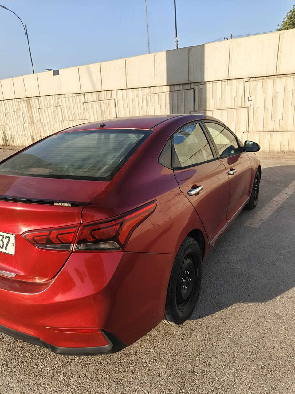 السلام عليكم سياره اكسنت موديل 2019 امريكي حادث امامي ثلاث قطع بدون تبديل صيغ البنيد والجمالغ جهت العبري شبر بارد وجاملغ جهت سايق بي بارد شويه راجع على الباب مكدار شبر سياره بدون نواقص باسمي شرط رقم بابل سنويه 2030
مكانه حله دوشمه كامله *********** السعر 108 و بيه مجال
