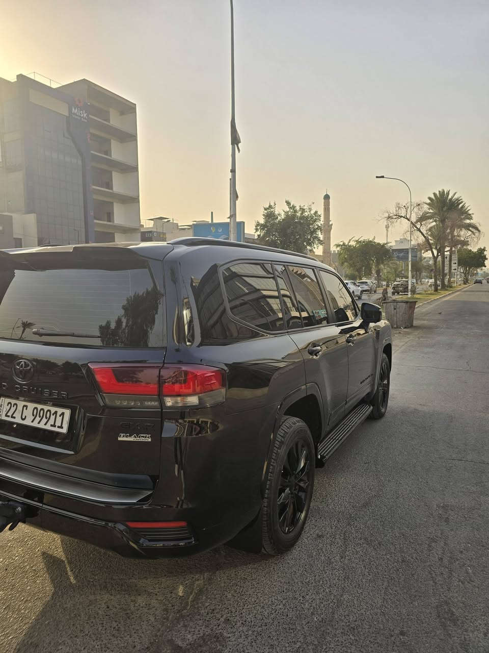 لاندكروز ساز 2024 تون توربو بلاك ادشن 4 كامرات
ماشية ١٥٠٠٠ بيها بارد بلبنيد والباقي مكفول بيها تضليل سنويه السعر 730 ورقة  للاتصال ***********
