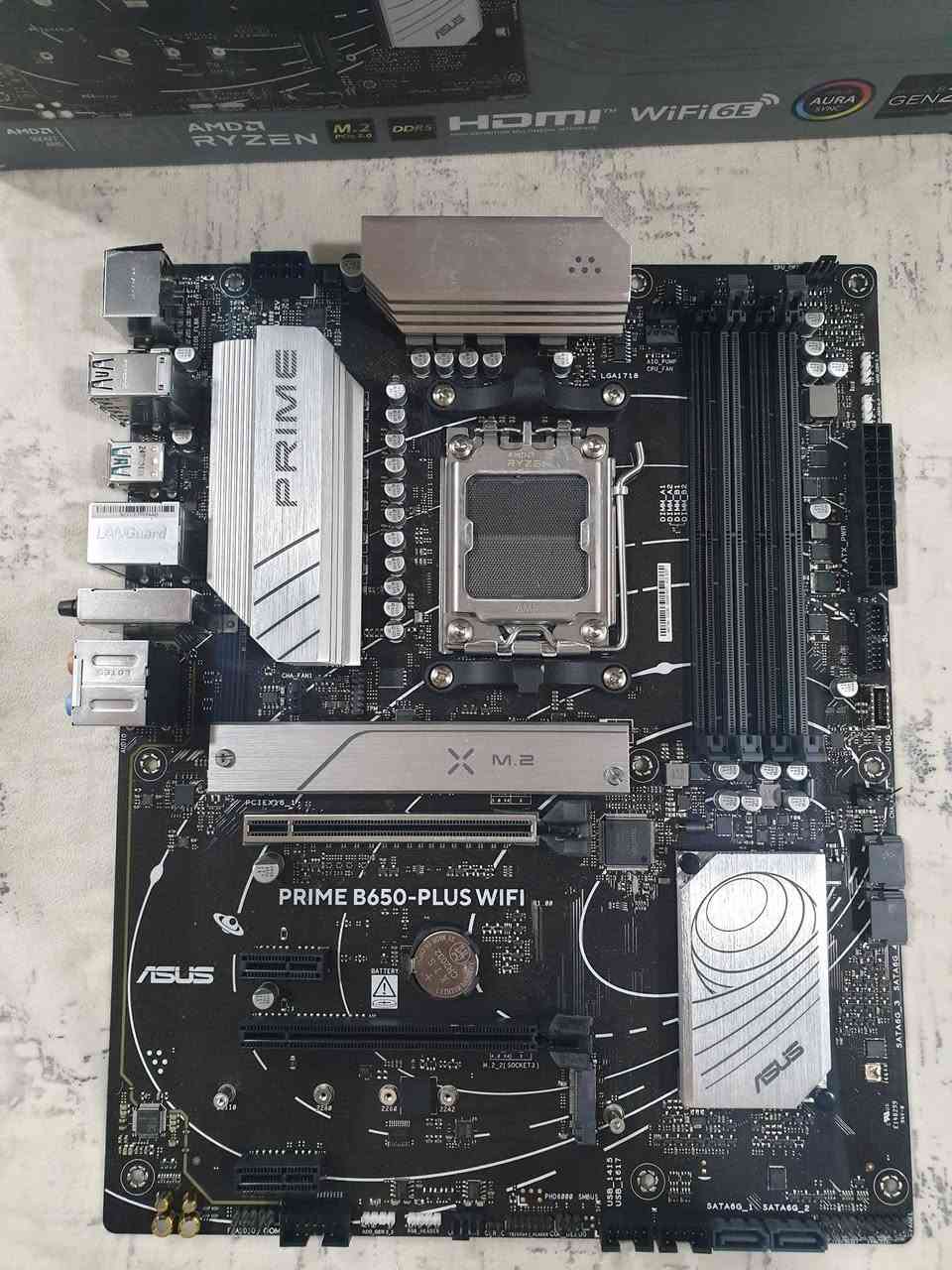 السلام عليكم
مذربود طلع هيج عندي البيع فحم 
الي يفيده يتواصل عالماسنجر


**إذا كنت صاحب هذا الإعلان وتريد حذفه لأي سبب، رجاءا أرسل رسالة إلى الدعم الفني**