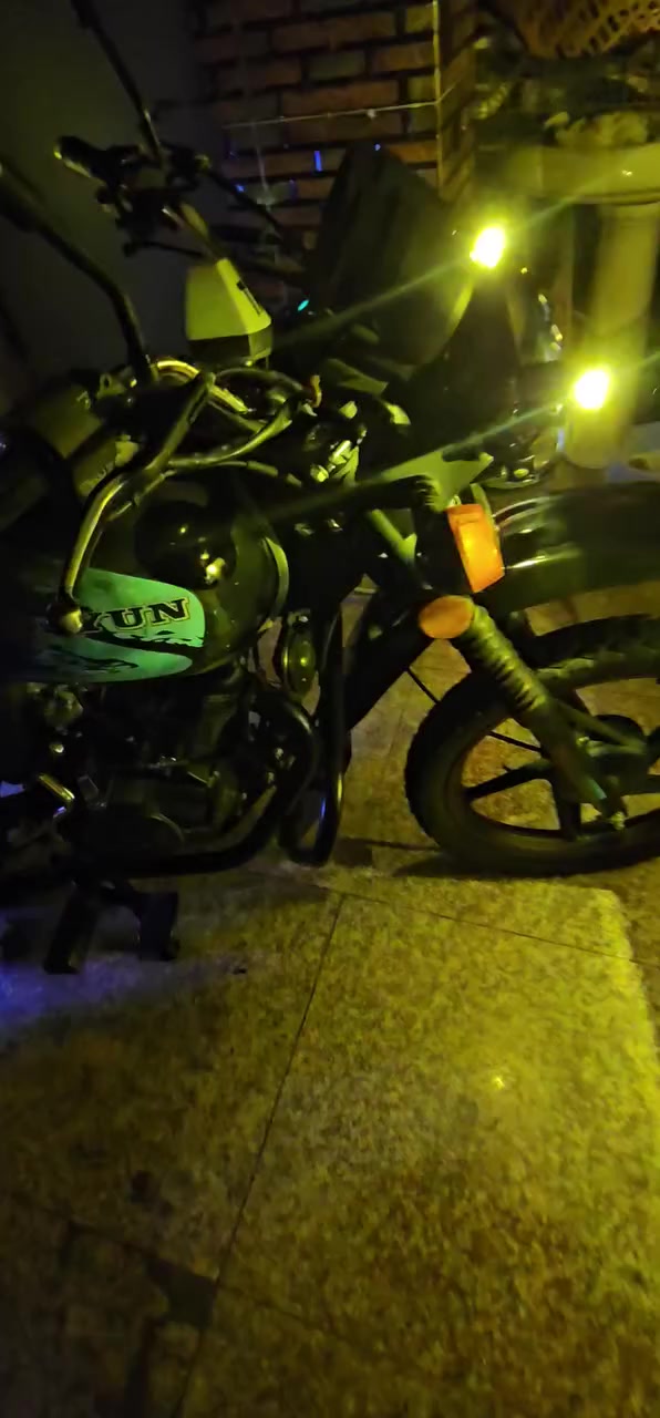 السلام عليكم دراجه دايون نفخ جبلي للبيع مديل 2022 أوراق أصولي شراي يدخلي خاص او اتصال على الرقم *********** بيه واتساب
