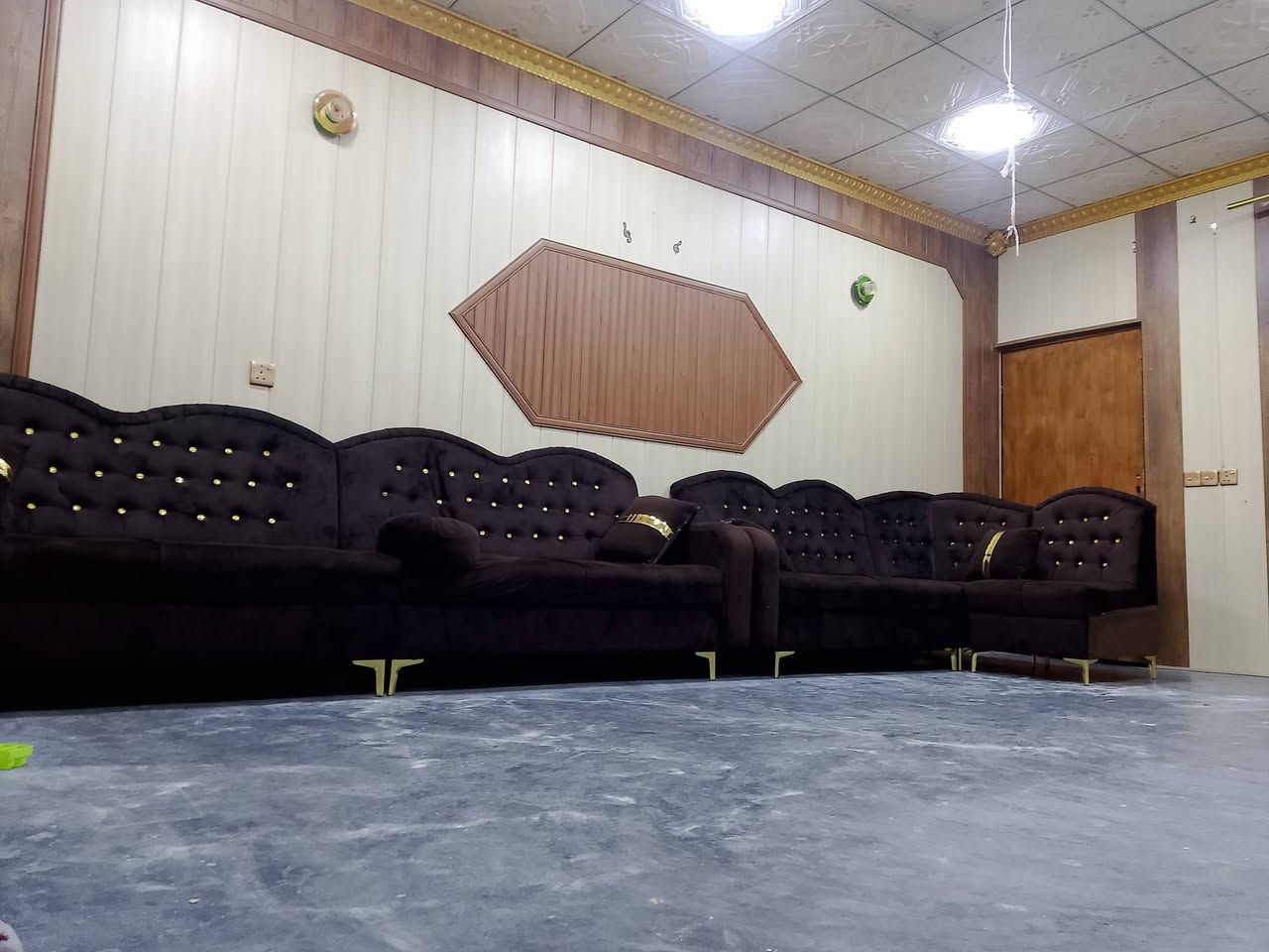 ئةم قةنةفه بو فروشتن 10نةفريه بة 140 ومةعمةله ***********

