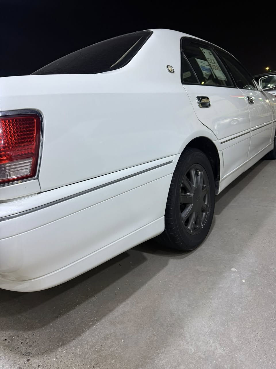 سلام عليكم. ملكه. بغداد. تسجيل. جديد. قرار. 48.  تحويل. مباشر.  مديل.  2000. تحوير نجف. فوك وجوه.فول واحد ع واحد. أربع دكم كرستال اصل. فتحه. جلد. ويل نجمه. ديفور الكبير.  شاصي.  175. كصه. قماره. فقط. والباقي. كفاله سياره جديده. وجاهزه. مكينه. وكير وحداده. وتخم تاير. سياره جاهزه.  مكاني.  بصره.  ***********.السعر 120بيها مجال قليل
