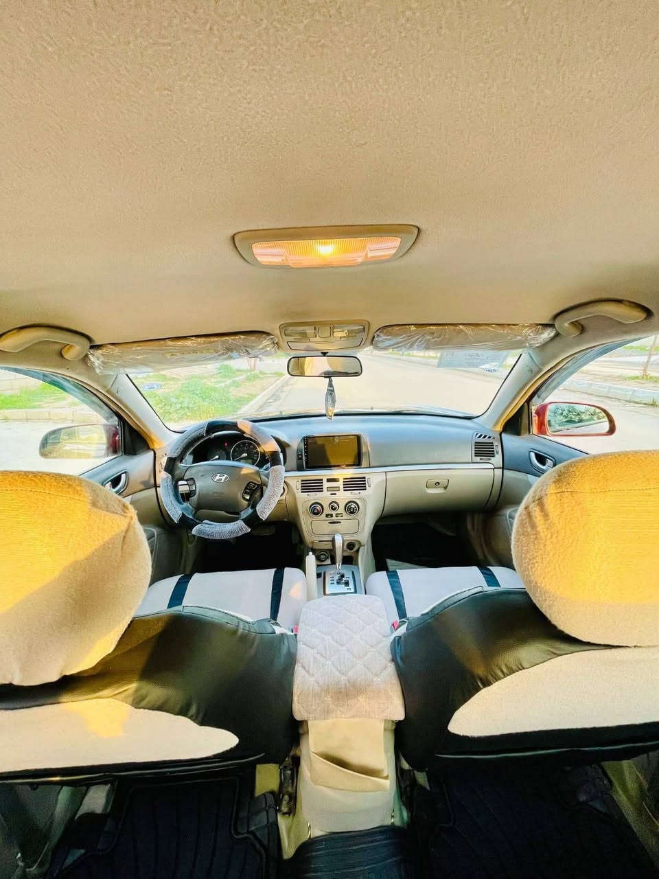 سوناتا 2008 محرك 2400
بدون صبغ أمريكي ضررها شبر بلجاملغ الخلفي اني الشرعي رقم دهوك 
محرك مامفتوح حساسات كلها شغاله
لايت زينول طخم محرك شرط (اتصل على راقم (***********)
