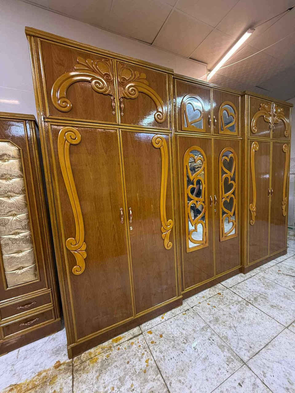 ***********اتصال غرفه صاج داخل خارج صاج ٥ ملم
السعر ٨٥٠ ٨٠٠ قفل
شد نقل داخل بغداد مجاني
نضافه ٩٠ 
٨ قطع 
صاج خشب  طبيعي  فول🚪🚪‼️
